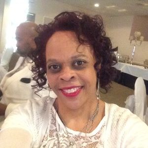 Meet your Posher, Traci